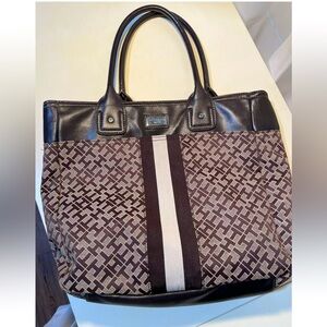 Tommy Hilfiger Monogram medium bag
